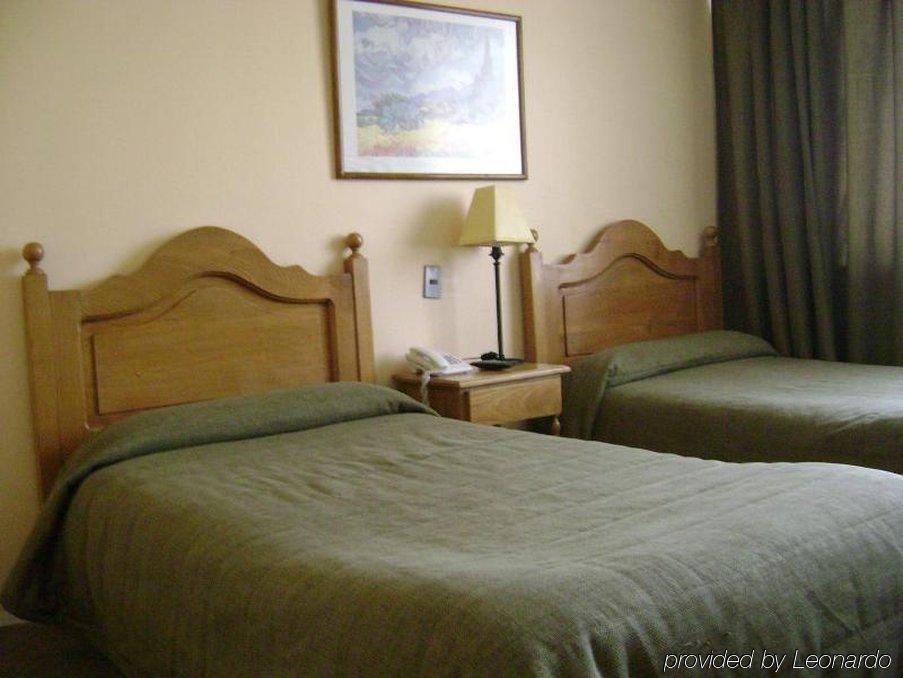 Hotel Loreto Santiago Szoba fotó